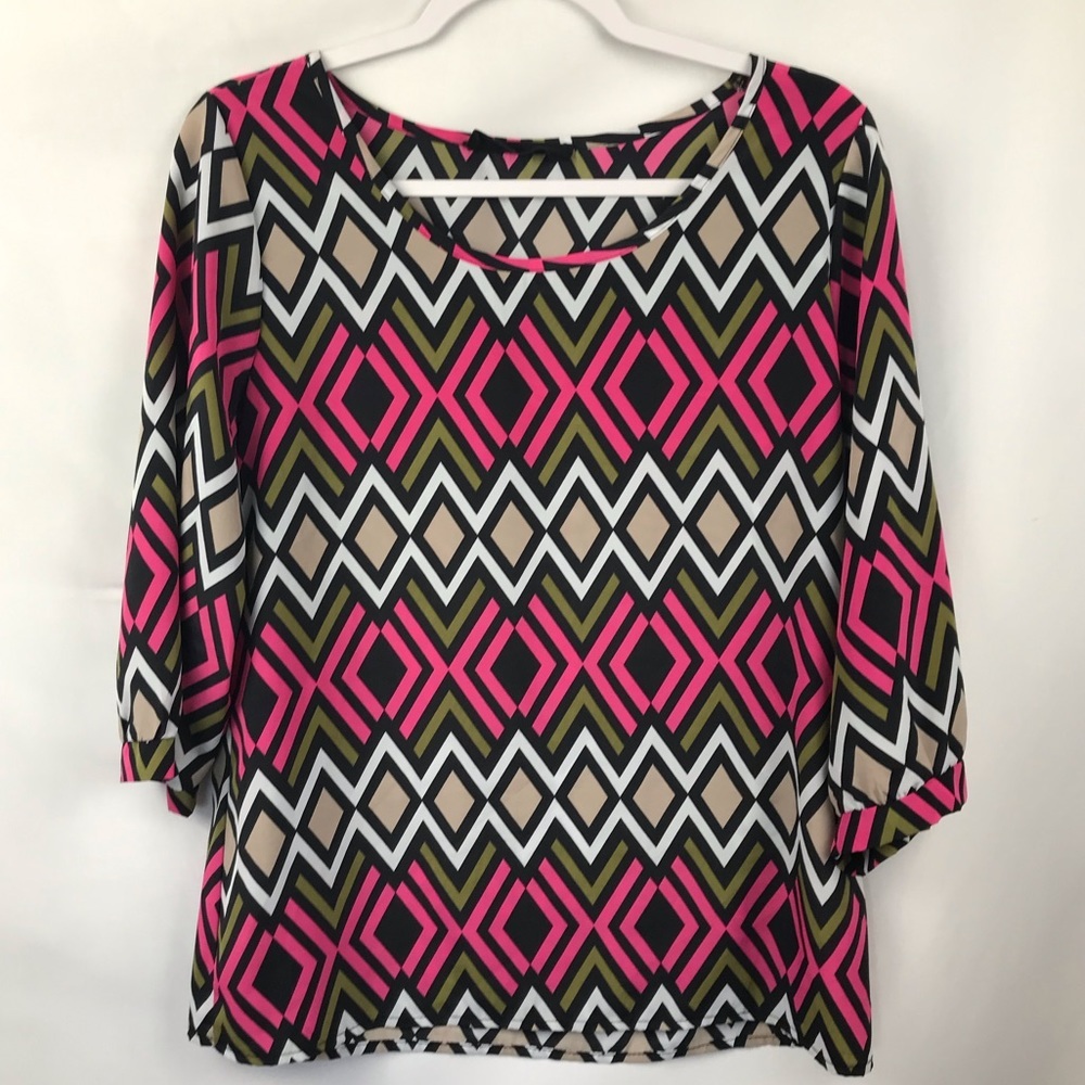 Peach Love Cream California‎ Women Pit to Pit 20" Geometric Multi-color Blouse
